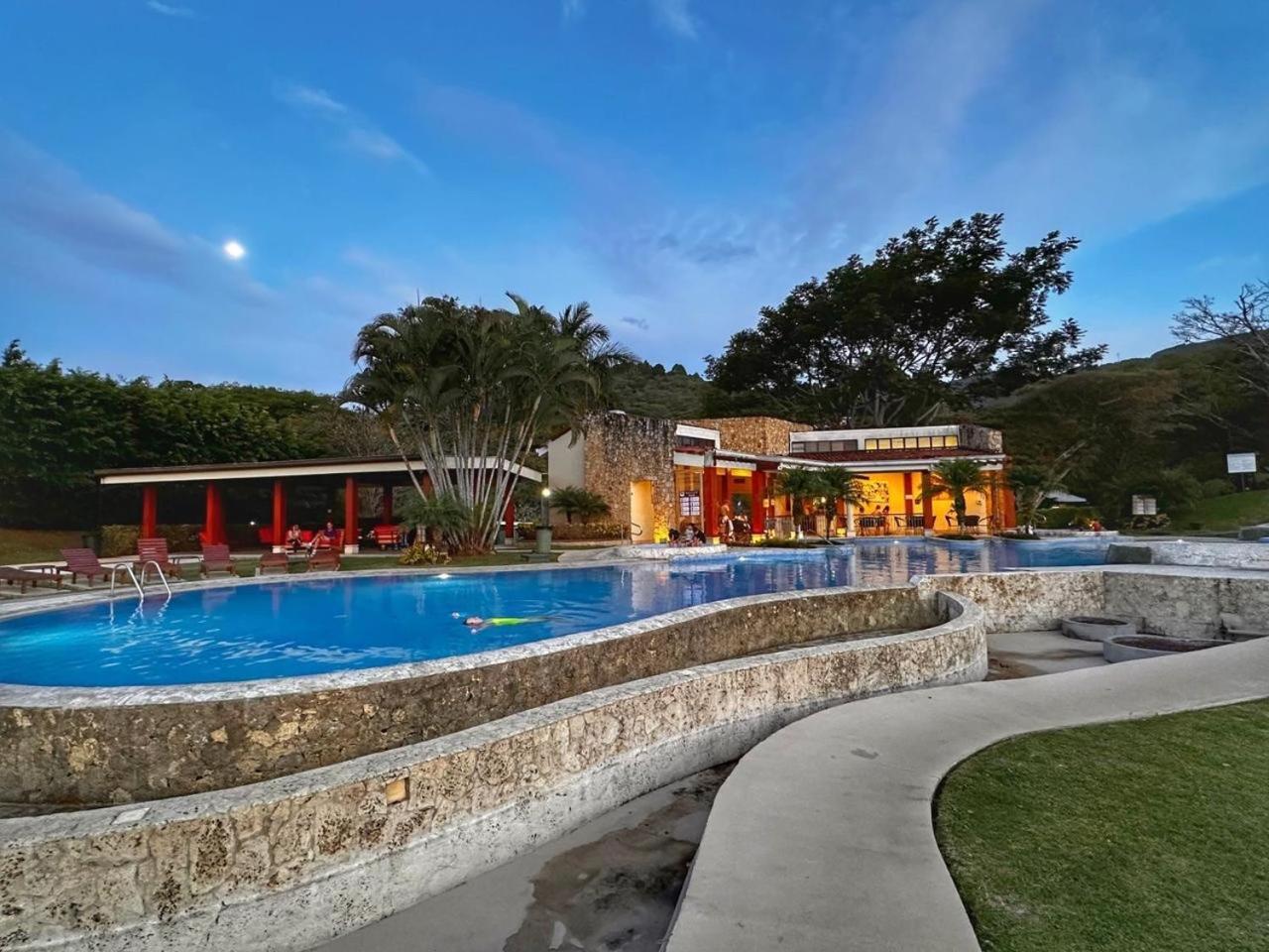 Cr Mariposa Rentals Comfortable Penthouse, Ac, Pool, Gym, Tennis Santa Ana  Luaran gambar
