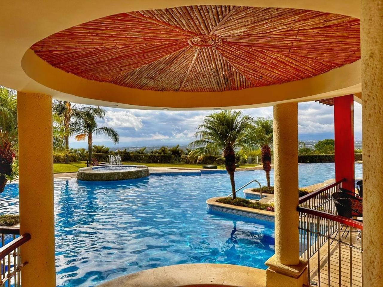 Cr Mariposa Rentals Comfortable Penthouse, Ac, Pool, Gym, Tennis Santa Ana  Luaran gambar
